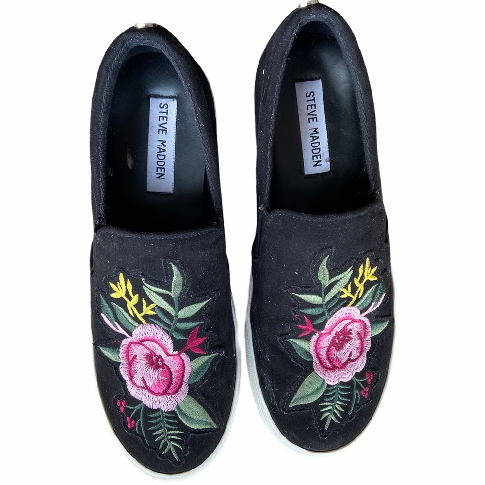 Steve Madden Garcie Slip Ons - Picture 6 of 10